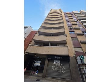 ALQUILER LOCAL COMERCIAL EN NUEVA CÓRDOBA Obispo Salguero 780