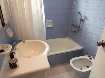 Depto 3 Amb C/ Balcón Corrido, Vista Abierta, Baño + Toilette | Amoblado, en Recoleta