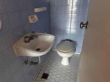 Depto 3 Amb C/ Balcón Corrido, Vista Abierta, Baño + Toilette | Amoblado, en Recoleta