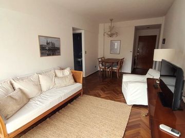 Depto 3 Amb C/ Balcón Corrido, Vista Abierta, Baño + Toilette | Amoblado, en Recoleta