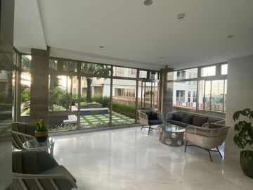 Dijual Apartemen Midtown Signature Herald Tower View Pool & Mall Summarecon