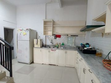 DIJUAL RUMAH 2 LANTAI di NUSALOKA BSD, TANGERANG SELATAN