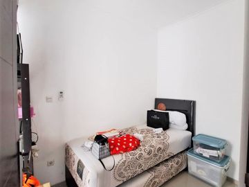 Dijual Rumah Semi Furnished di Cluster The Oasis Bintaro, Tangerang Selatan