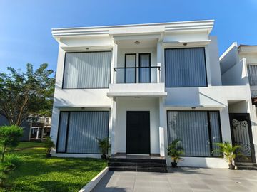 DIJUAL RUMAH HOEK BRAND NEW Cluster COLLINARE FORESTA - BSD CITY