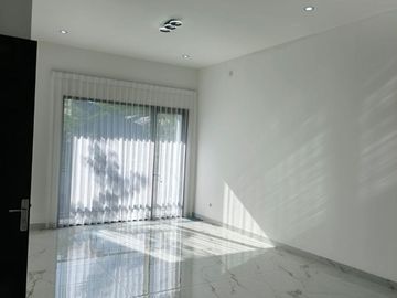 DIJUAL RUMAH HOEK BRAND NEW Cluster COLLINARE FORESTA - BSD CITY