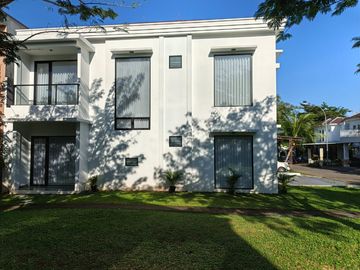 DIJUAL RUMAH HOEK BRAND NEW Cluster COLLINARE FORESTA - BSD CITY