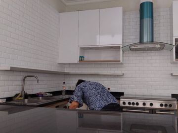 Disewakan Rumah Semi Furnished di Cluster Aristoteles Gading Serpong, Tangerang
