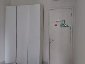 Disewakan Rumah Semi Furnished di Cluster Aristoteles Gading Serpong, Tangerang