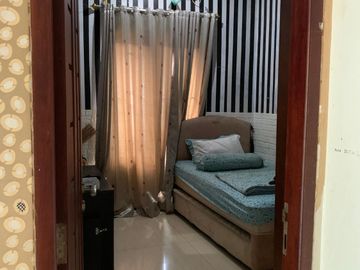 Dijual Rumah Posisi Hoek di Palem Semi Karawaci, Tangerang