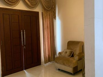 Dijual Rumah Posisi Hoek di Palem Semi Karawaci, Tangerang