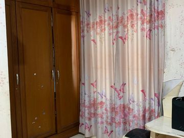 Dijual Rumah Posisi Hoek di Palem Semi Karawaci, Tangerang