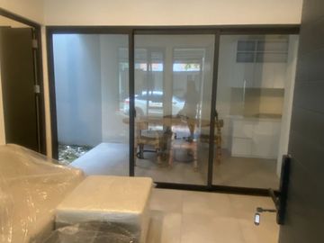 Dijual rumah cantik siap huni MYZA Breezy BSD