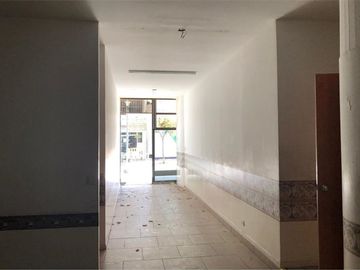 LOCAL - ALQUILER - MONTSERRAT - 300 M2