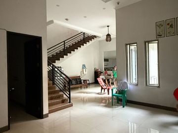Dijual Rumah 3 Lantai di Griya Loka Sektor 1.1 BSD, Tangerang Selatan