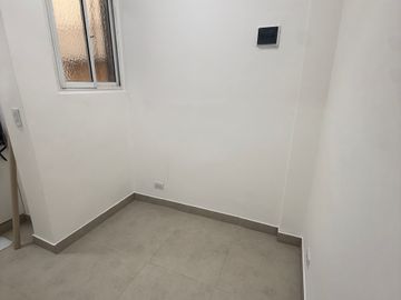 Alquiler Monoabiente con hab separada y lavadero