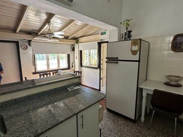 VENTA CASA QUINTA CON PILETA 4 AMB, GRAND BOURG