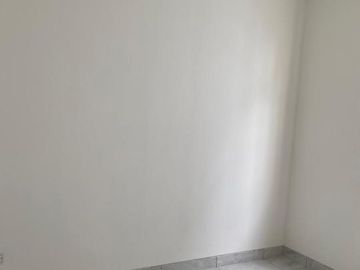 Disewakan Rumah 2,5 Lantai di Cluster Alstonia Citra Garden Bintaro