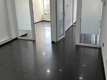 MODERNA OFICINA ARRIENDO METRO PEDRO DE VALDIVIA PROVIDENCIA