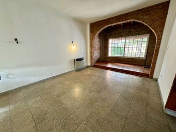 ALQUILER OPORTUNID CASA 2AMB PARQUE ITUZAINGO SUR