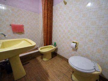 VENTA PH 3 AMBIENTES CON TERRAZA A REFACCIONAR