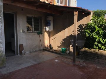 ALQUILER PH 3 AMBIENTES COCHERA PATIO EN VICTORIA