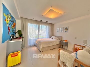 Venta Casa Ayres de Pilar 5 dorm- 1500m2 parque