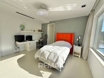 Venta Casa Ayres de Pilar 5 dorm- 1500m2 parque