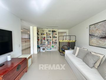 Venta Casa Ayres de Pilar 5 dorm- 1500m2 parque