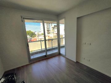 VENTA DEPARTAMENTO 2 AMBIENTES V ORTUZAR PARRILLA