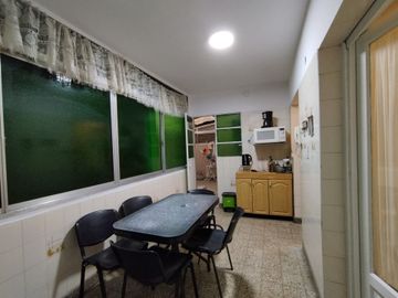 ALQUILER DEPARTAMENTO 3 AMBIENTES CON PATIO