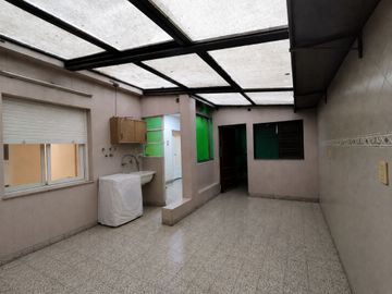 ALQUILER DEPARTAMENTO 3 AMBIENTES CON PATIO