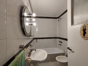 ALQUILER DEPARTAMENTO 3 AMBIENTES CON PATIO