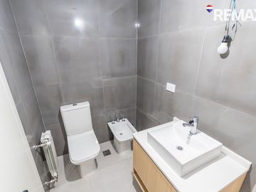 DEPARTAMENTO 3 AMB CON COCHERA LINIERS A ESTRENAR
