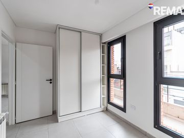 DEPARTAMENTO 3 AMB CON COCHERA LINIERS A ESTRENAR