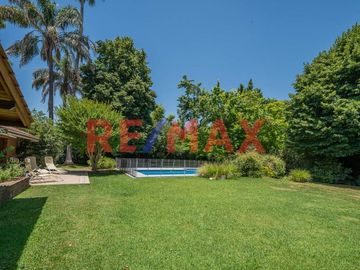 OPORT. CASA CON PILETA EN GRAN TERRENO _ HIGHLAND