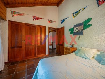 OPORT. CASA CON PILETA EN GRAN TERRENO _ HIGHLAND