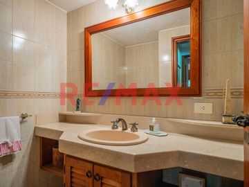 OPORT. CASA CON PILETA EN GRAN TERRENO _ HIGHLAND