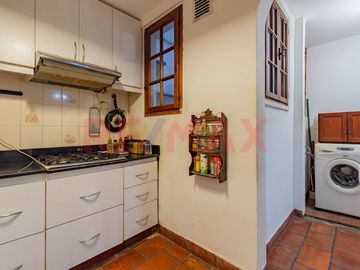 VENTA DEPTO. 4 AMBIENTES EN PALERMO, APTO CREDITO.