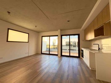 2 AMBIENTES DE 114M2 C/ TERRAZA Y PARRILLA PROPIA