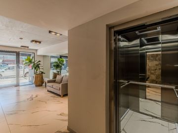 2 AMBIENTES DE 114M2 C/ TERRAZA Y PARRILLA PROPIA