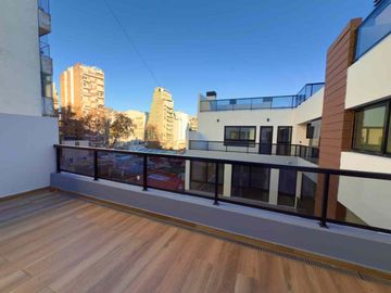 2 AMBIENTES DE 114M2 C/ TERRAZA Y PARRILLA PROPIA
