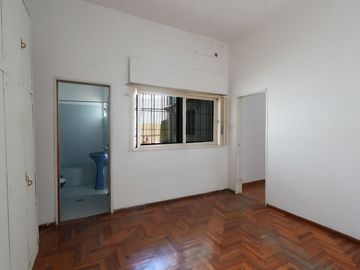 PH 2 AMBIENTES EN VENTA FLORIDA CON PATIO
