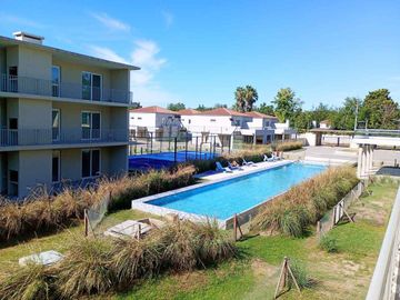 ALQUILER DEPTO 2 AMBIENTES CON BALCON CHIC VILLAGE