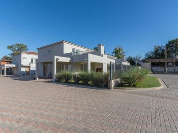 ALQUILER DEPTO 2 AMBIENTES CON BALCON CHIC VILLAGE