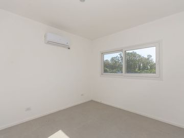 ALQUILER DEPTO 2 AMBIENTES CON BALCON CHIC VILLAGE