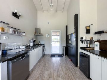 CASA 5 AMBIENTES EN VENTA LA PROVIDENCIA CANNING
