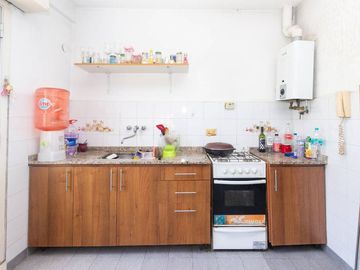 Venta PH 5 ambientes multifamiliar balcón frente