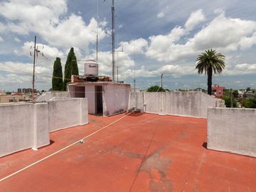 Venta PH 5 ambientes multifamiliar balcón frente