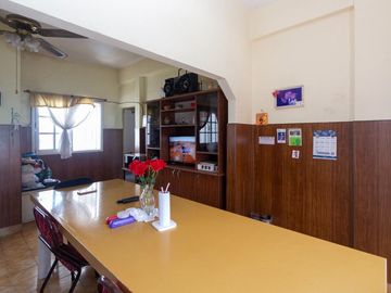 Venta PH 5 ambientes multifamiliar balcón frente