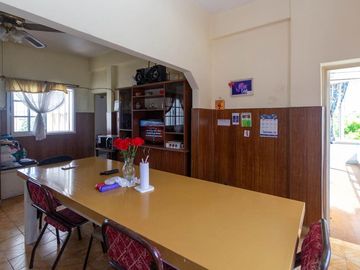 Venta PH 5 ambientes multifamiliar balcón frente